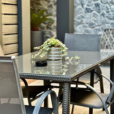 T&T Luxury Apartments - Rooftop Jacuzzi Athene Buitenkant foto