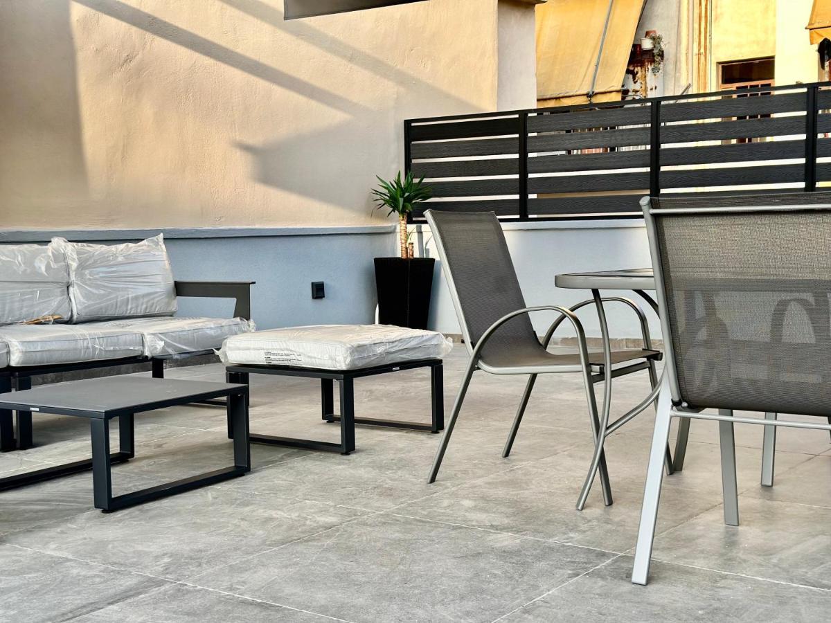 T&T Luxury Apartments - Rooftop Jacuzzi Athene Buitenkant foto